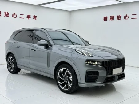 Lynk & Co 09