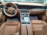 Hongqi H9 12