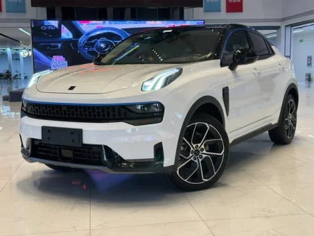 Lynk & Co 05