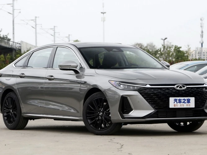 Chery Arrizo 8